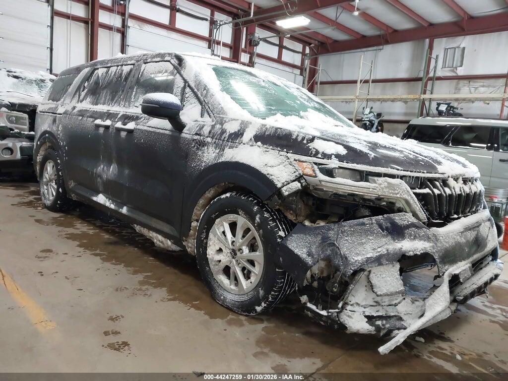 KNDNB4H37N6146146 2022 KIA CARNIVAL MPV photo no. 1