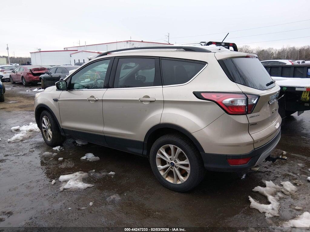 1FMCU9GD8JUA82256 2018 FORD ESCAPE photo no. 3