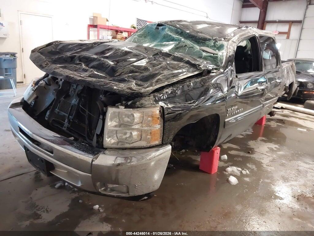 3GCPCSE09DG241891 2013 CHEVROLET SILVERADO 1500 photo no. 2