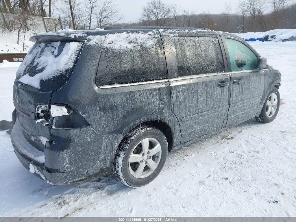 2V4RW3DG5BR695637 2011 VOLKSWAGEN ROUTAN photo no. 4