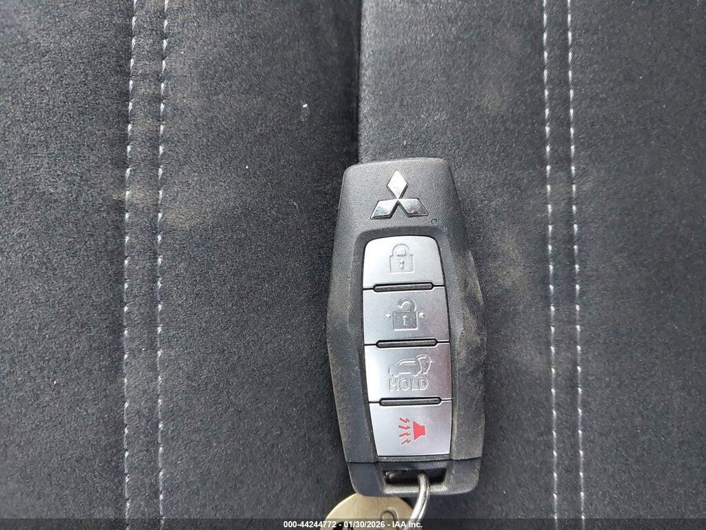 JA4T5UA92PZ033679 2023 MITSUBISHI OUTLANDER PHEV photo no. 11