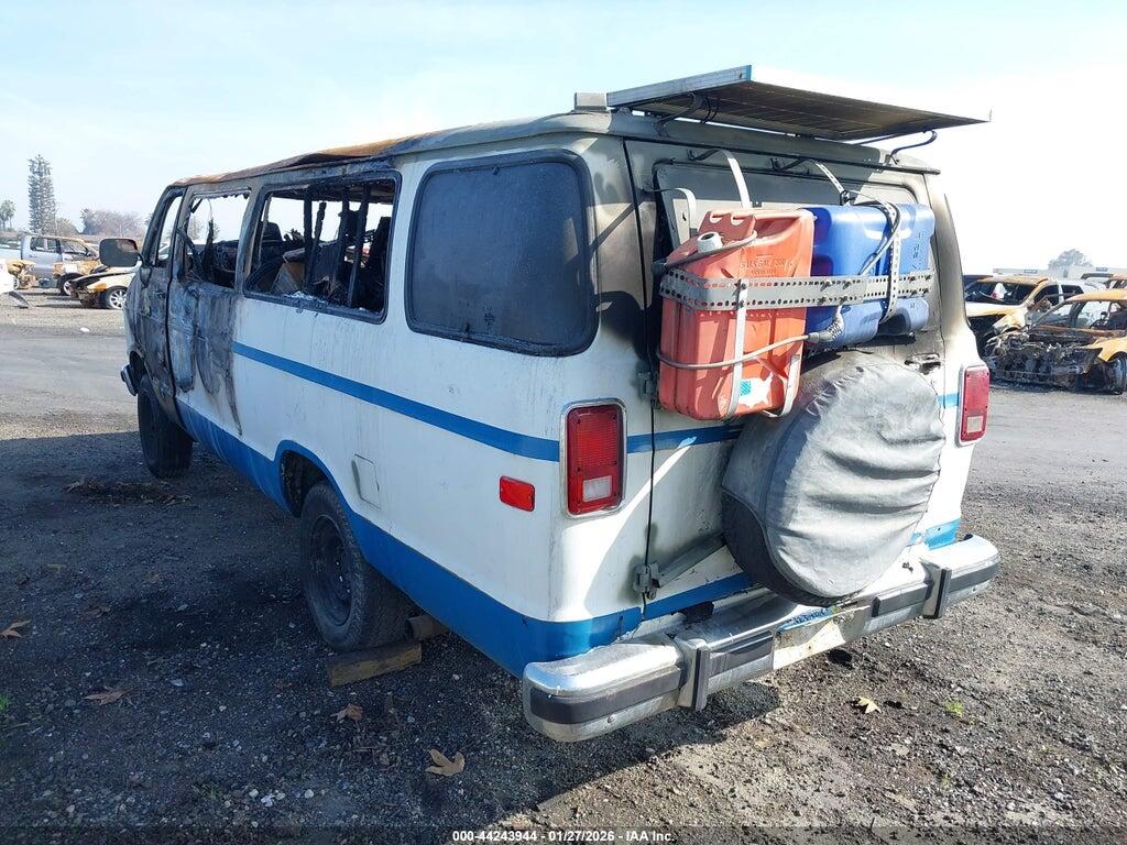 2B5WB35Z7LK764730 1990 DODGE RAM WAGON photo no. 3