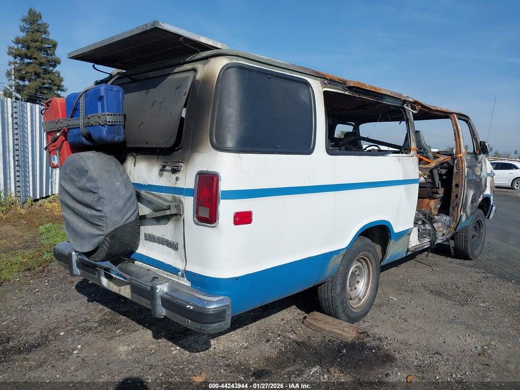 2B5WB35Z7LK764730 1990 DODGE RAM WAGON photo no. 4
