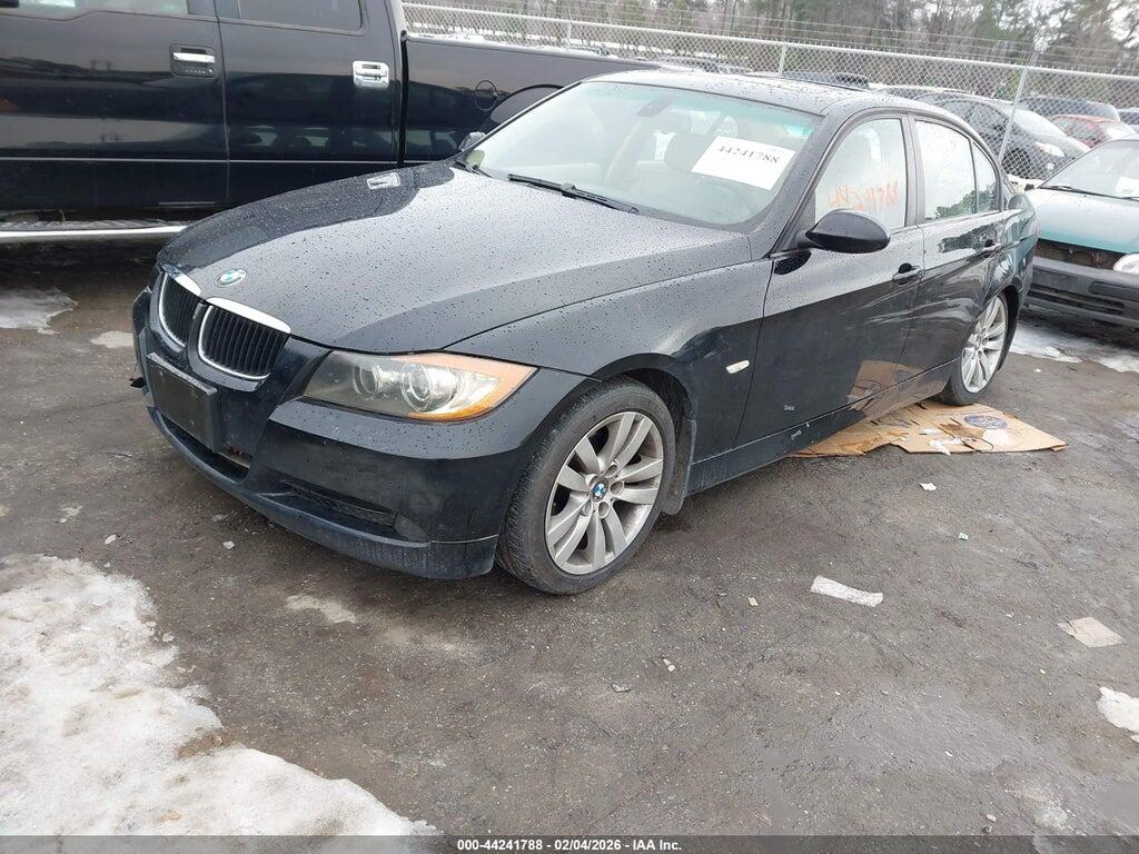 WBAVB13526PS66002 2006 BMW 325I photo no. 2