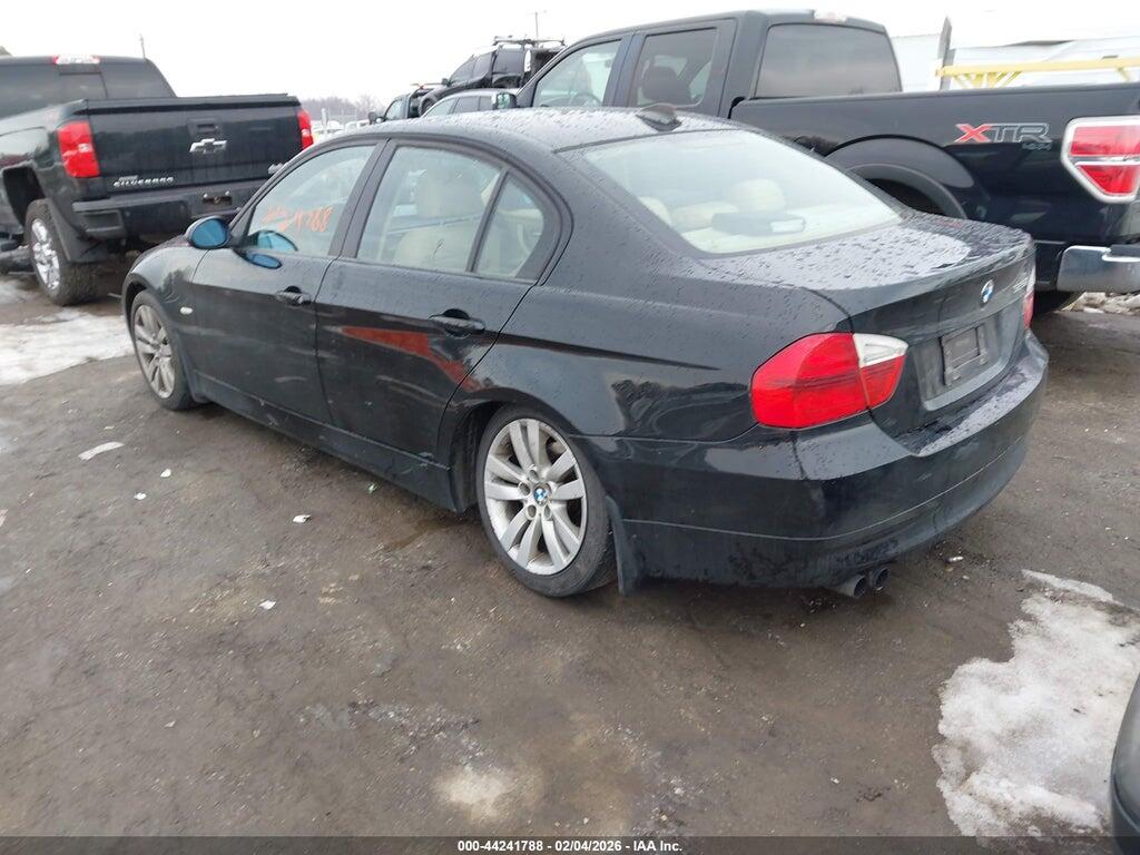 WBAVB13526PS66002 2006 BMW 325I photo no. 3