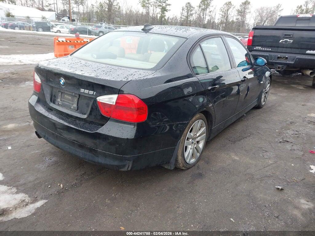 WBAVB13526PS66002 2006 BMW 325I photo no. 4