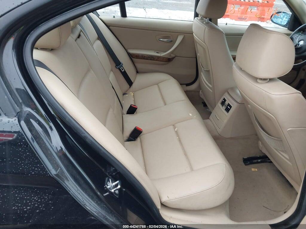 WBAVB13526PS66002 2006 BMW 325I photo no. 8