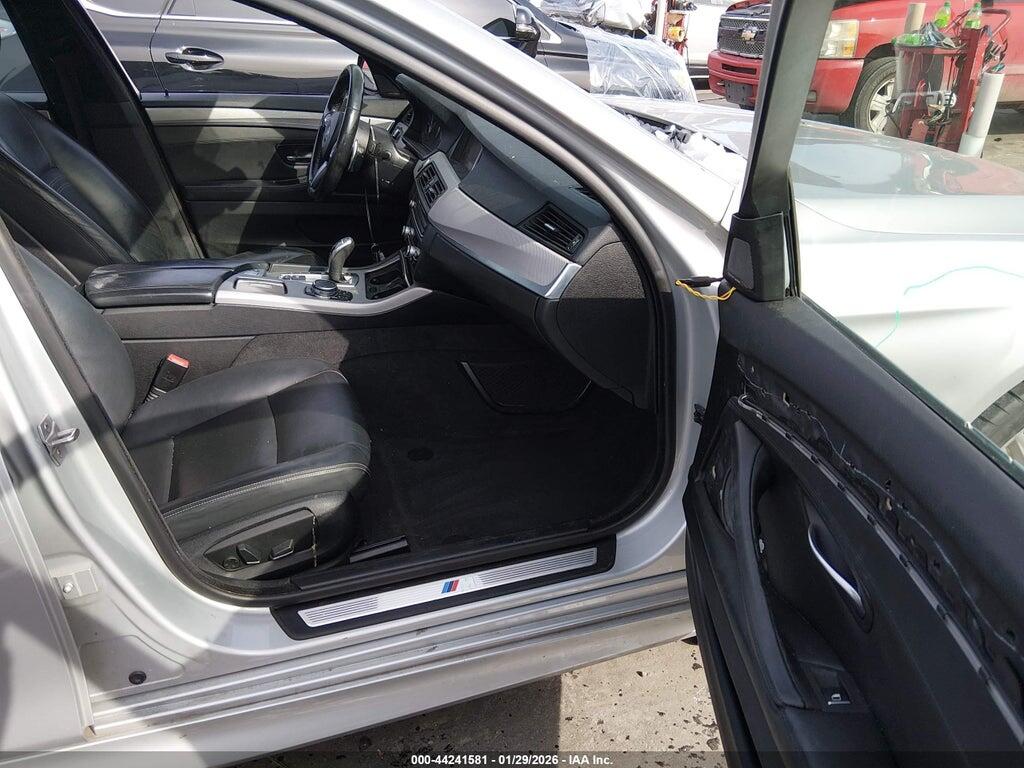 WBA5B3C58GG256717 2016 BMW 535I photo no. 5