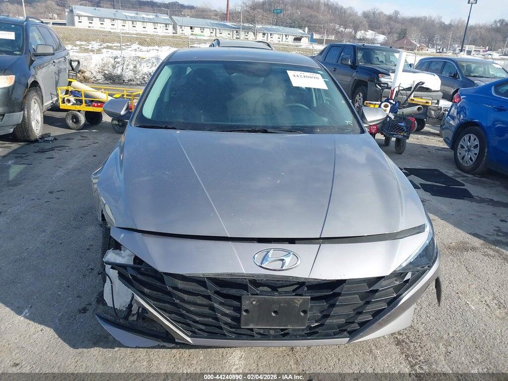 KMHLM4AG7PU550928 2023 HYUNDAI ELANTRA photo no. 12