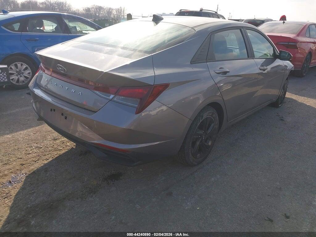 KMHLM4AG7PU550928 2023 HYUNDAI ELANTRA photo no. 4