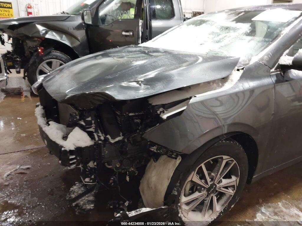 3KPF24AD1RE829807 2024 KIA FORTE photo no. 6
