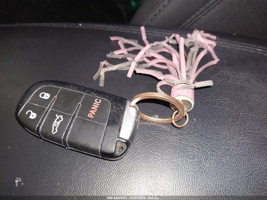 1C3CCCAB0GN124048 2016 CHRYSLER 200 photo no. 11