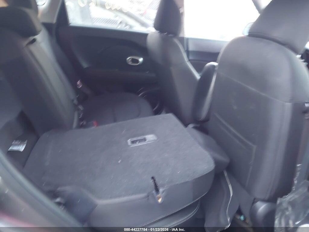 KNDJP3A59K7631934 2019 KIA SOUL photo no. 8