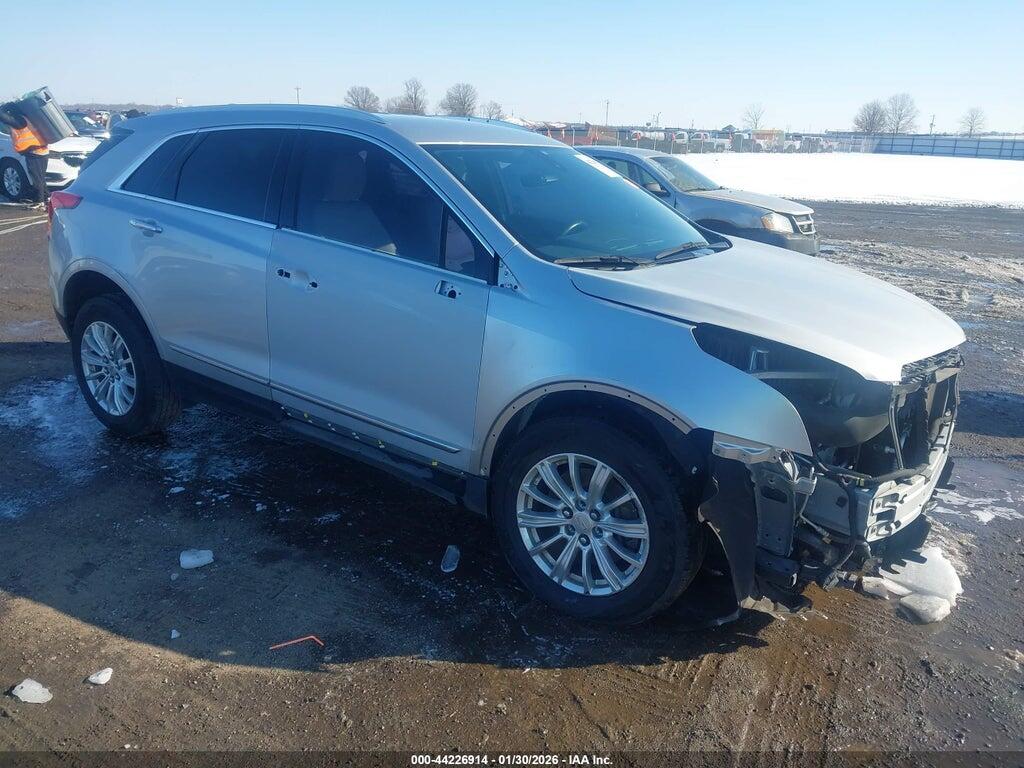 1GYKNARS4JZ215764 2018 CADILLAC XT5 photo no. 1