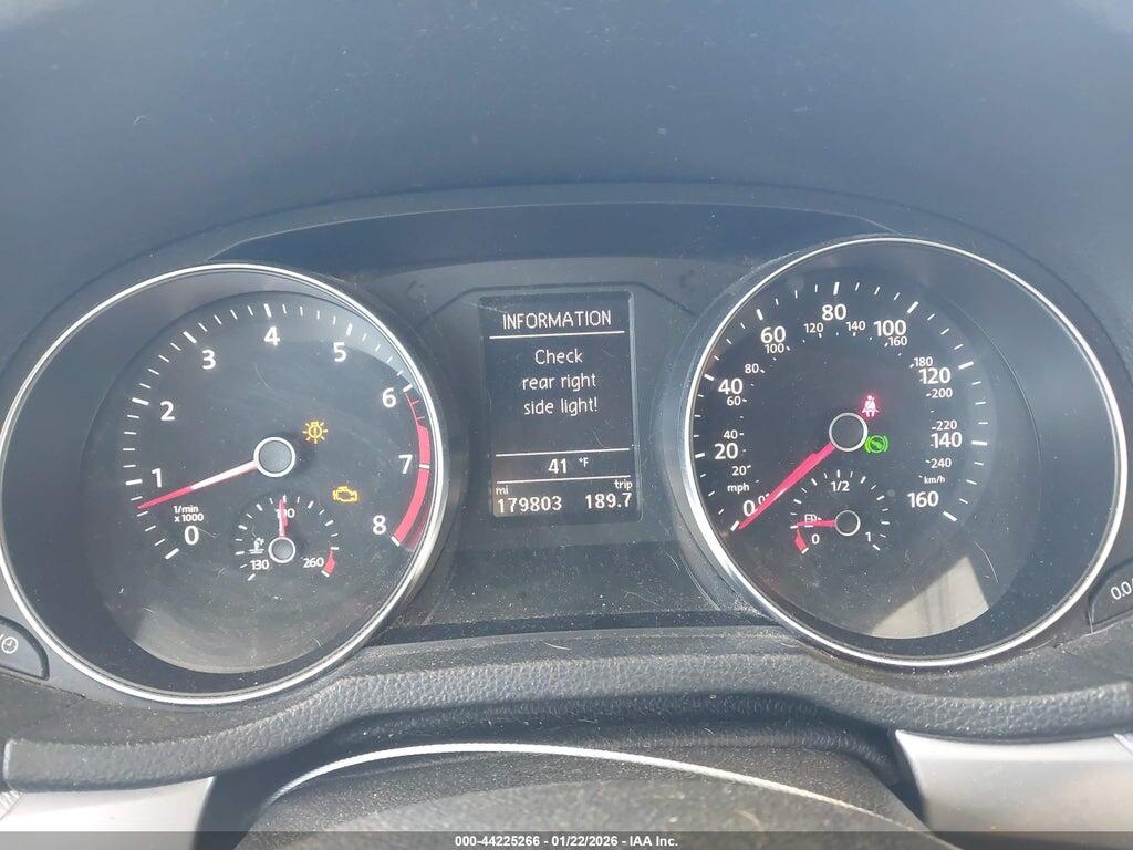 1VWAT7A39HC015214 2017 VOLKSWAGEN PASSAT photo no. 7