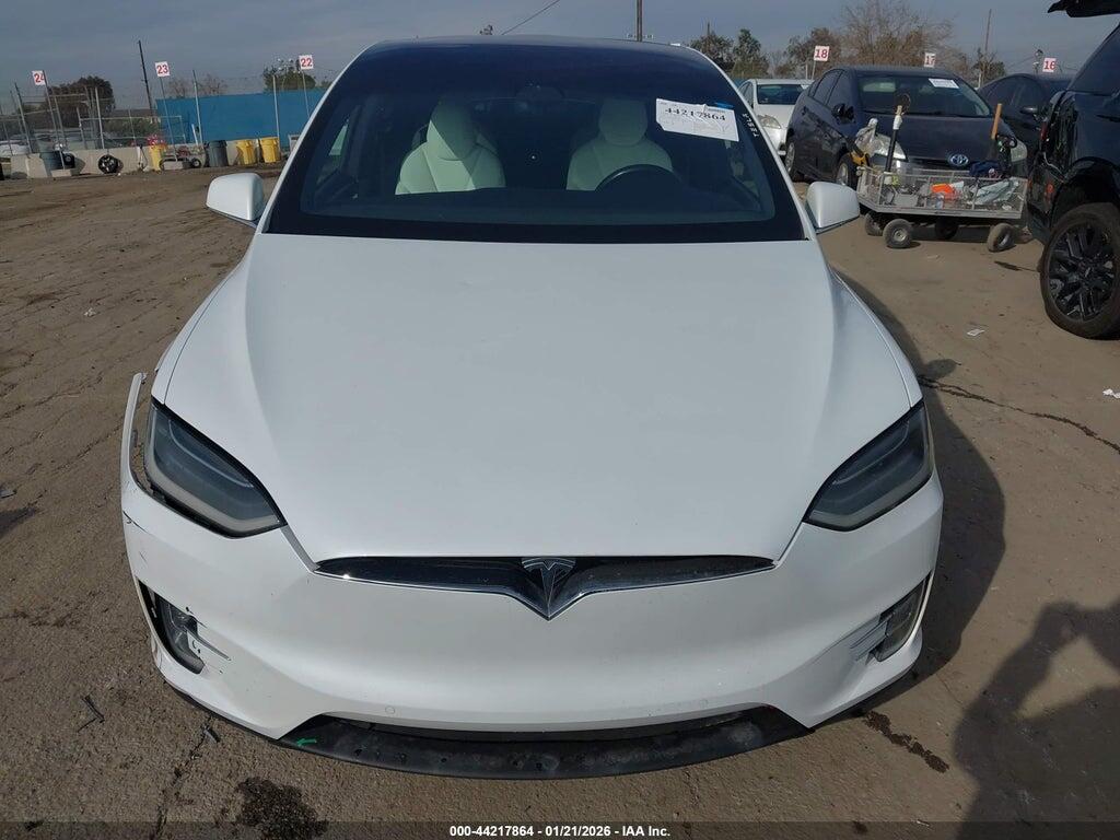 5YJXCBE25JF110637 2018 TESLA MODEL X photo no. 12