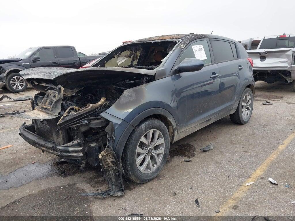 KNDPB3AC6G7836187 2016 KIA SPORTAGE photo no. 2