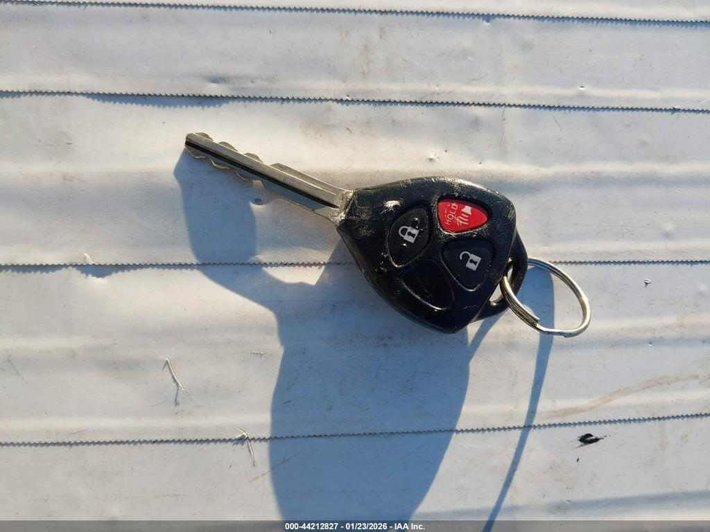 JTMBD33V965012679 2006 TOYOTA RAV4 photo no. 11