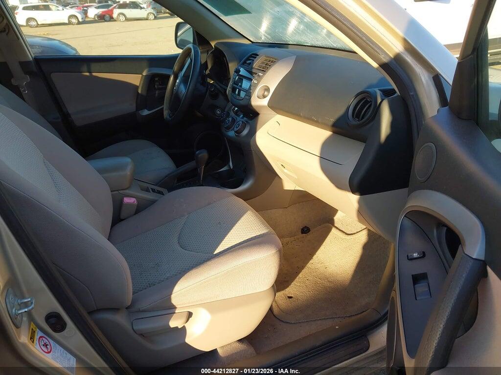 JTMBD33V965012679 2006 TOYOTA RAV4 photo no. 5