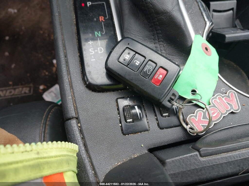 5TDJKRFH5GS253306 2016 TOYOTA HIGHLANDER photo no. 11