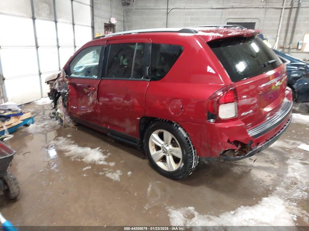 1C4NJDBB7GD556897 2016 JEEP COMPASS photo no. 3