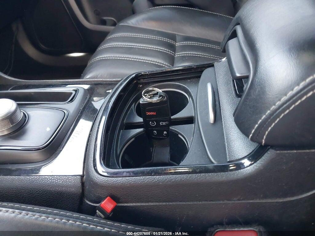 2C3CCABG2KH515525 2019 CHRYSLER 300 photo no. 11