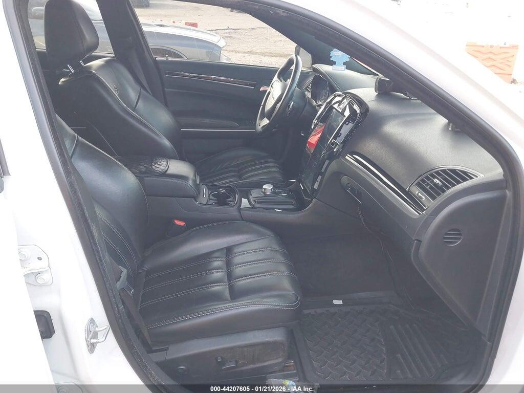 2C3CCABG2KH515525 2019 CHRYSLER 300 photo no. 5