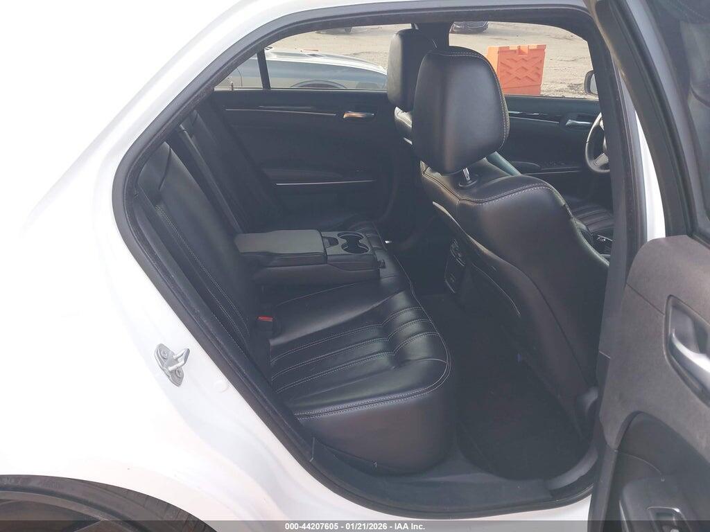 2C3CCABG2KH515525 2019 CHRYSLER 300 photo no. 8