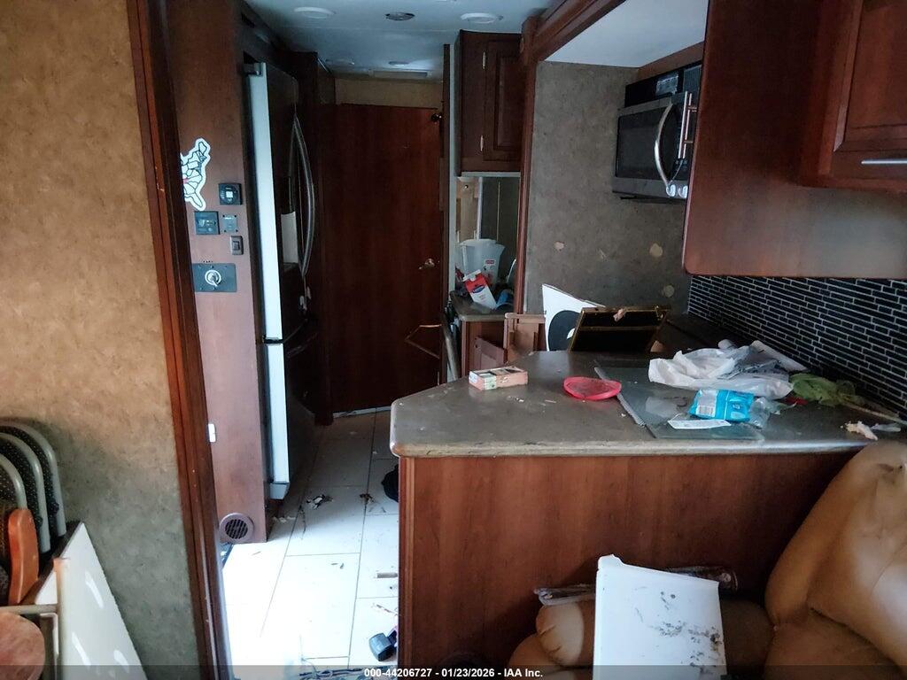 1F66F5DYXE0A12737 2014 FORD F53 photo no. 8