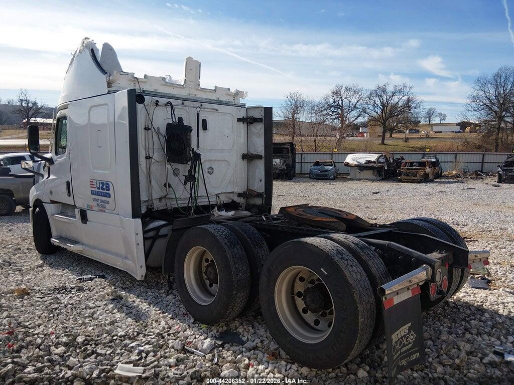 3AKJHHDR3NSNC6187 2022 FREIGHTLINER NEW CASCADIA 126 photo no. 3