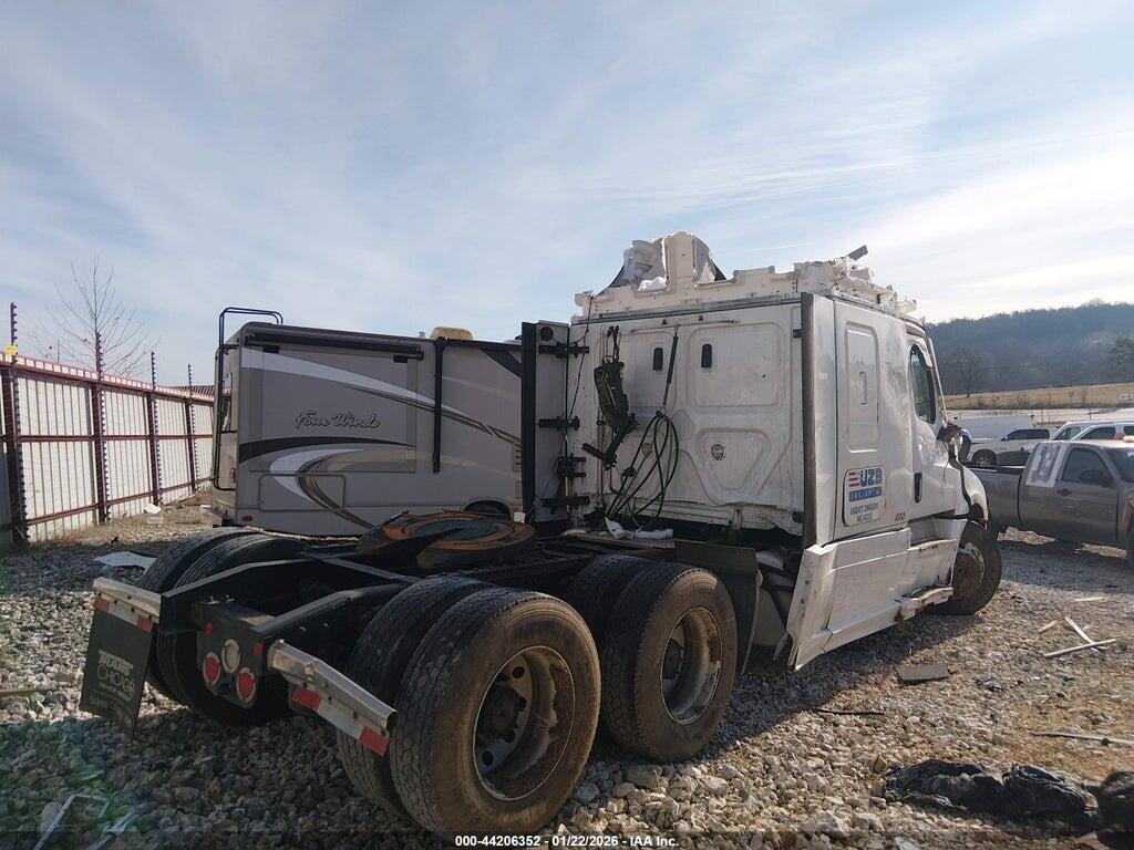 3AKJHHDR3NSNC6187 2022 FREIGHTLINER NEW CASCADIA 126 photo no. 4