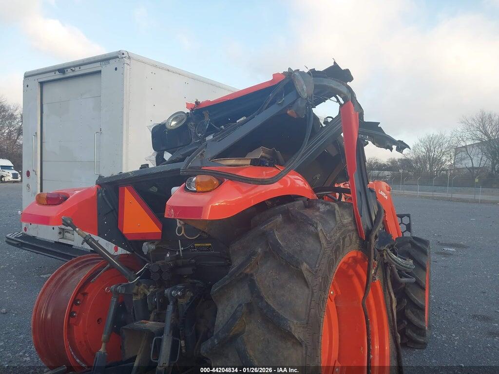 KBUMFCDCPN8G94919 2022 KUBOTA M70602D TRACTOR photo no. 5