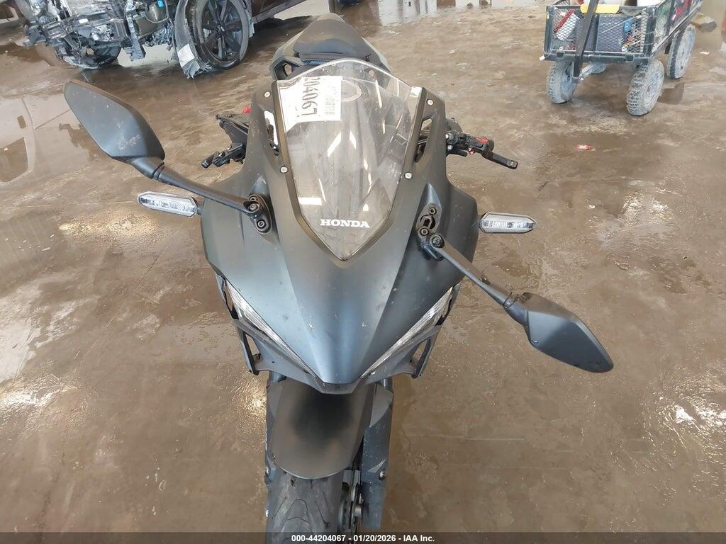 MLHPC7051R5000452 2024 HONDA CBR500 photo no. 5