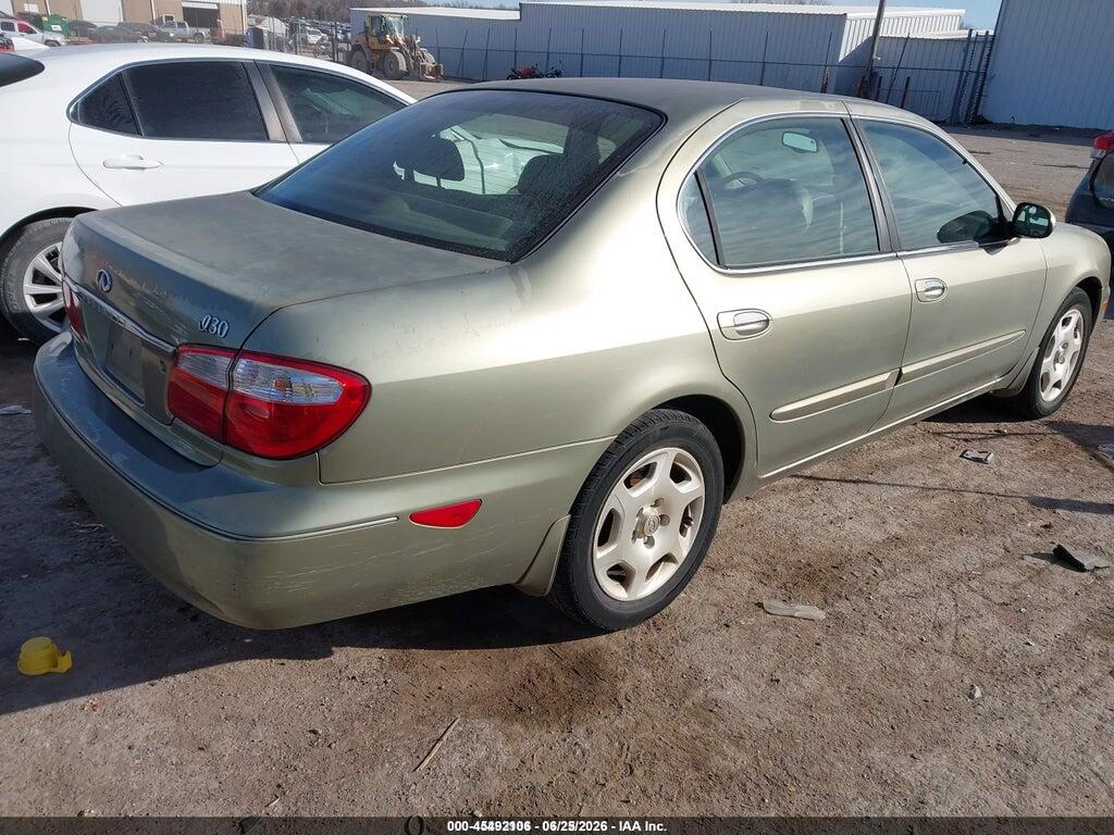 JNKCA31A11T011493 2001 INFINITI I30 photo no. 4