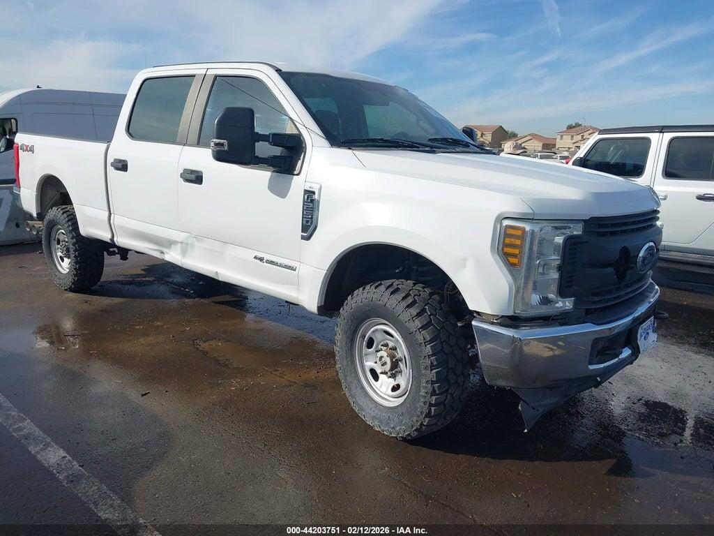 1FT7W2BT2JEB11329 2018 FORD F-250 photo no. 1