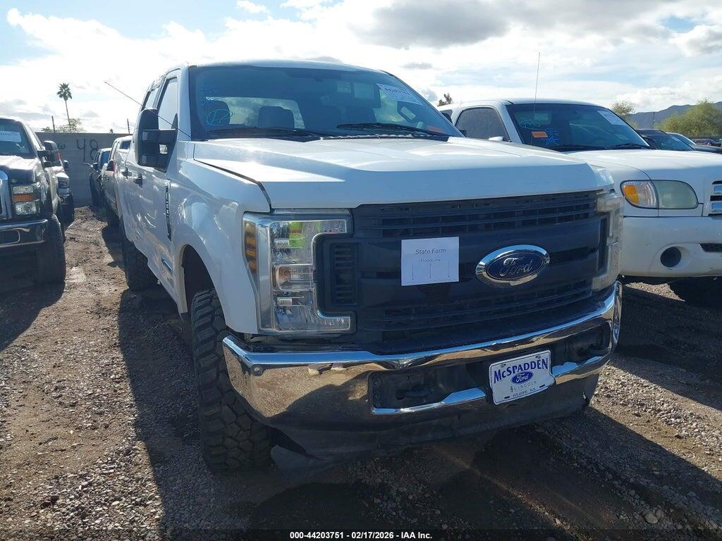 1FT7W2BT2JEB11329 2018 FORD F-250 photo no. 11