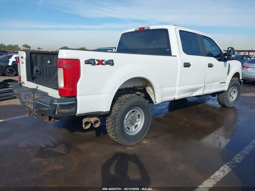 1FT7W2BT2JEB11329 2018 FORD F-250 photo no. 4