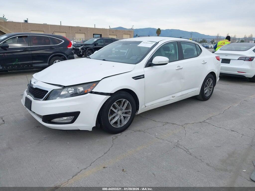 KNAGM4A77D5306057 2013 KIA OPTIMA photo no. 2