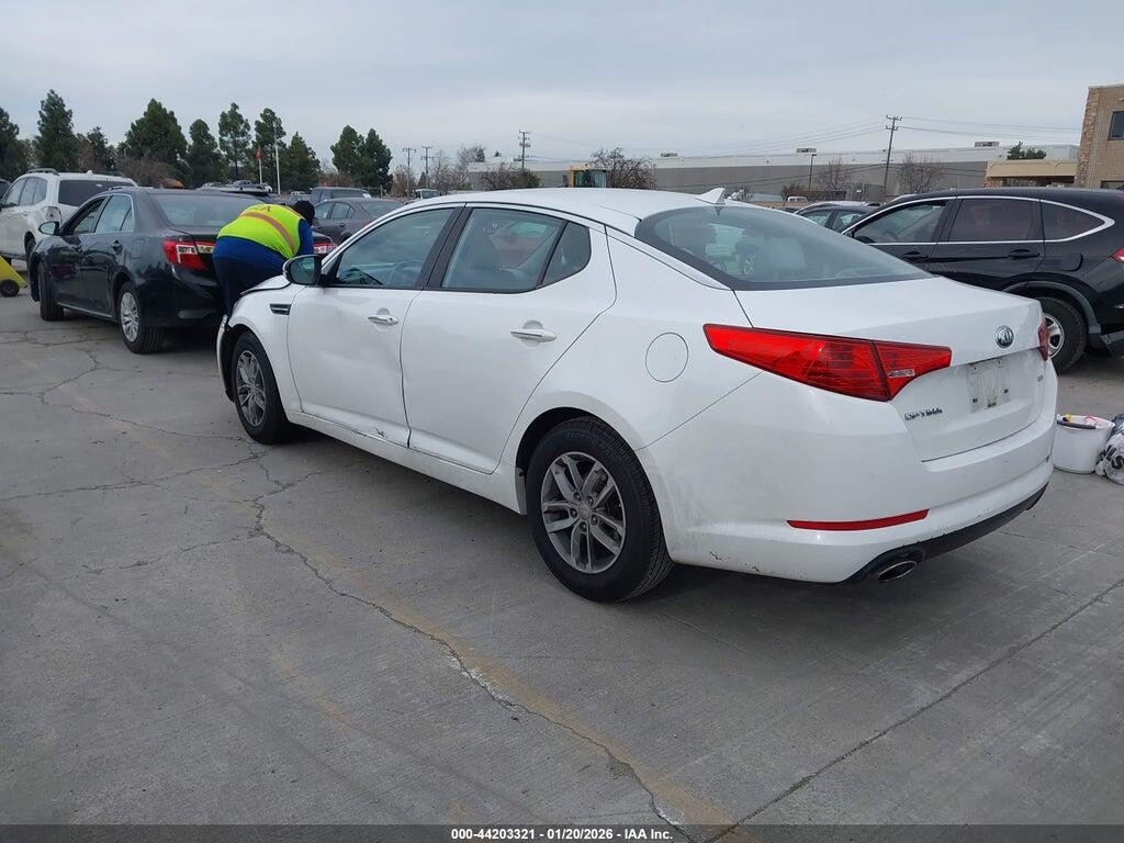 KNAGM4A77D5306057 2013 KIA OPTIMA photo no. 3