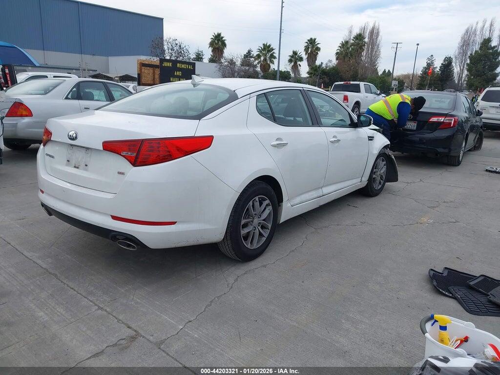 KNAGM4A77D5306057 2013 KIA OPTIMA photo no. 4