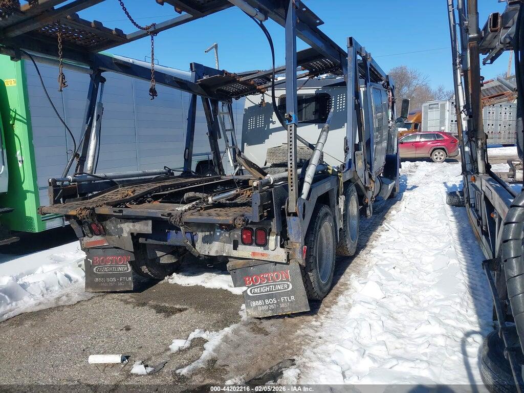 5KKHAECK15PV38455 2005 WESTERN STAR/AUTO CAR CONVENTIONAL photo no. 4
