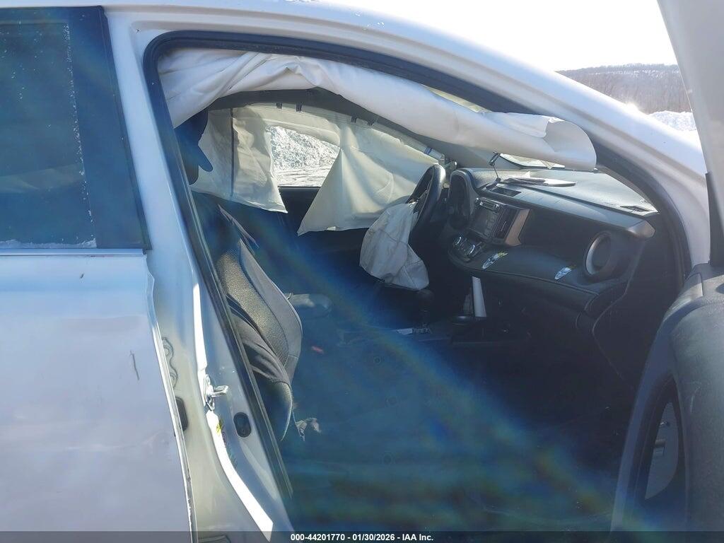 2T3WFREVXDW063366 2013 TOYOTA RAV4 photo no. 5