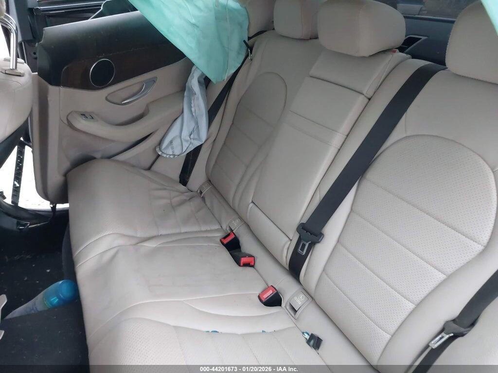 W1KWF8EB4MR614431 2021 MERCEDES-BENZ C 300 photo no. 8