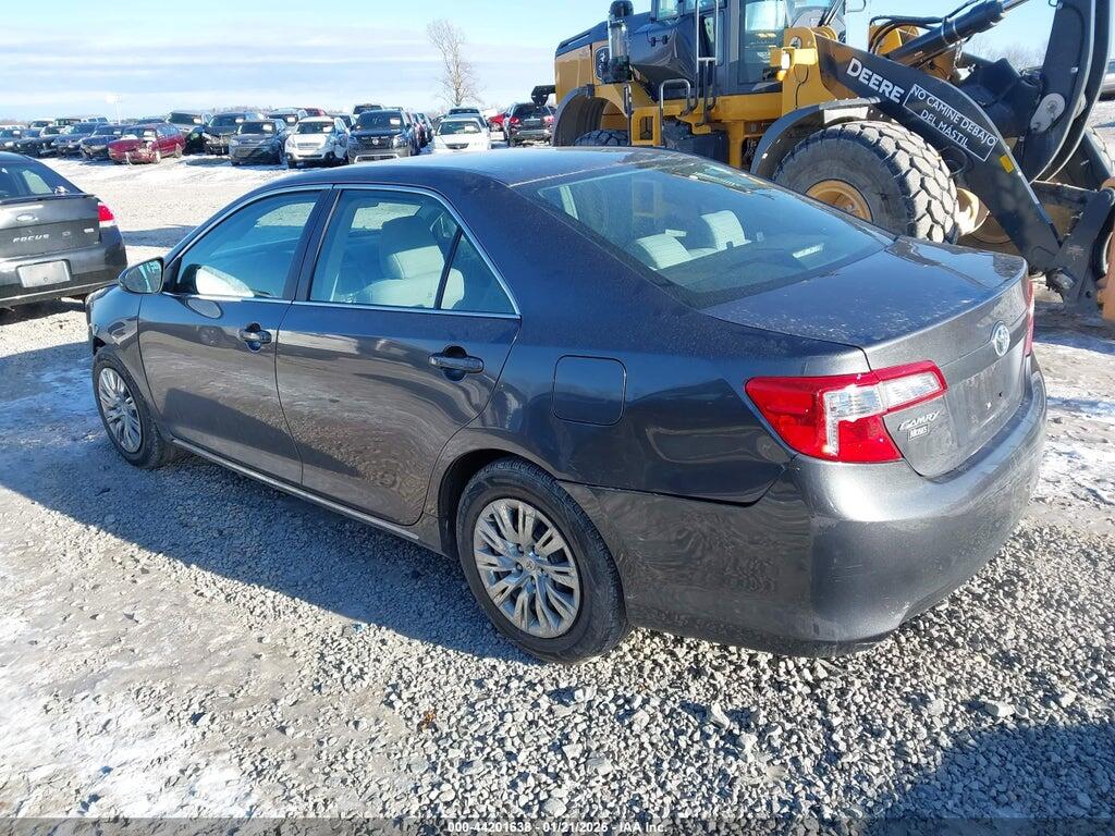 4T1BF1FK5EU354663 2014 TOYOTA CAMRY photo no. 3