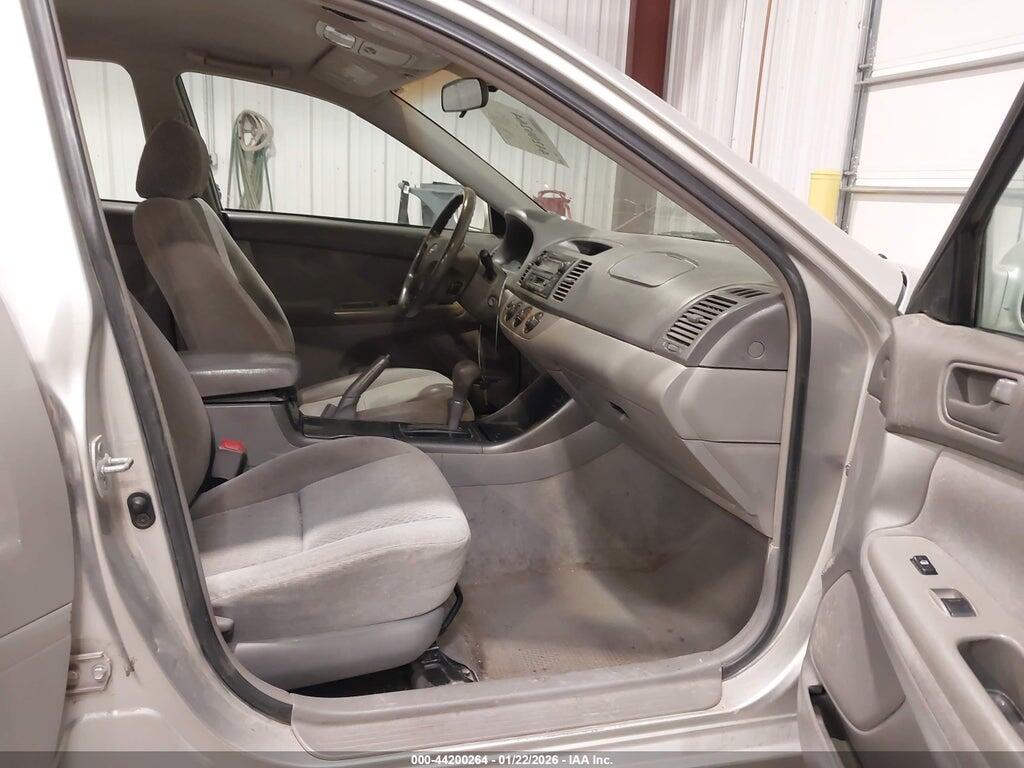 4T1BE32K64U794149 2004 TOYOTA CAMRY photo no. 5