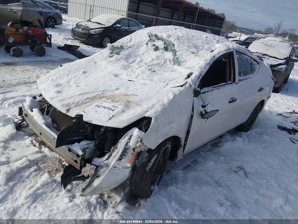 3N1CN7AP4FL889824 2015 NISSAN VERSA photo no. 2