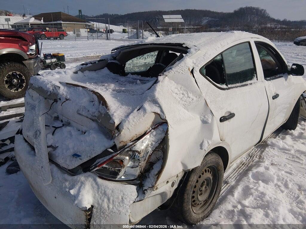 3N1CN7AP4FL889824 2015 NISSAN VERSA photo no. 4