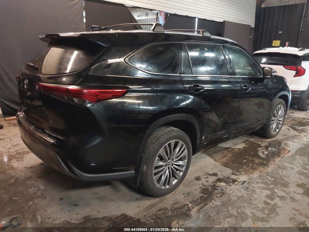 5TDFZRBH3MS149447 2021 TOYOTA HIGHLANDER photo no. 4
