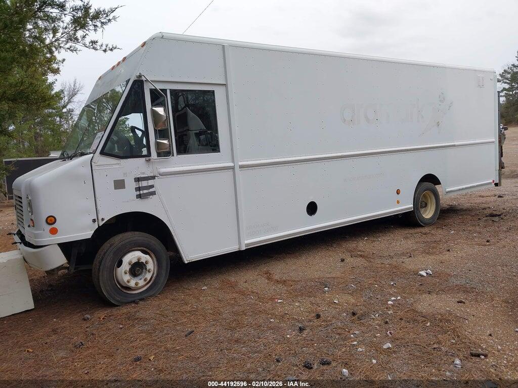 4UZAARBW97CY18824 2007 FREIGHTLINER CHASSIS photo no. 2
