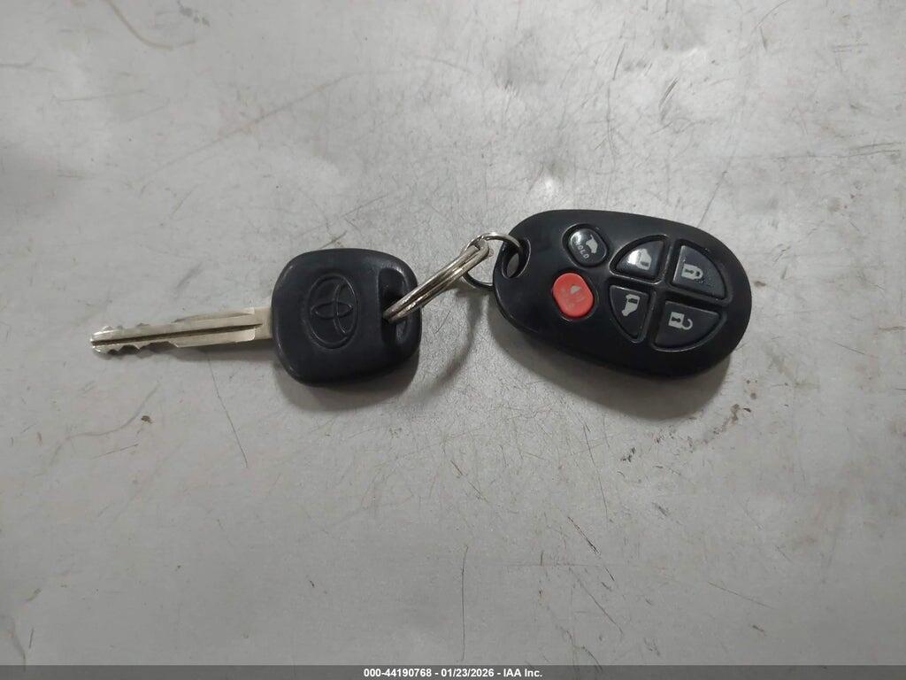 5TDXK3DC7CS261318 2012 TOYOTA SIENNA photo no. 11